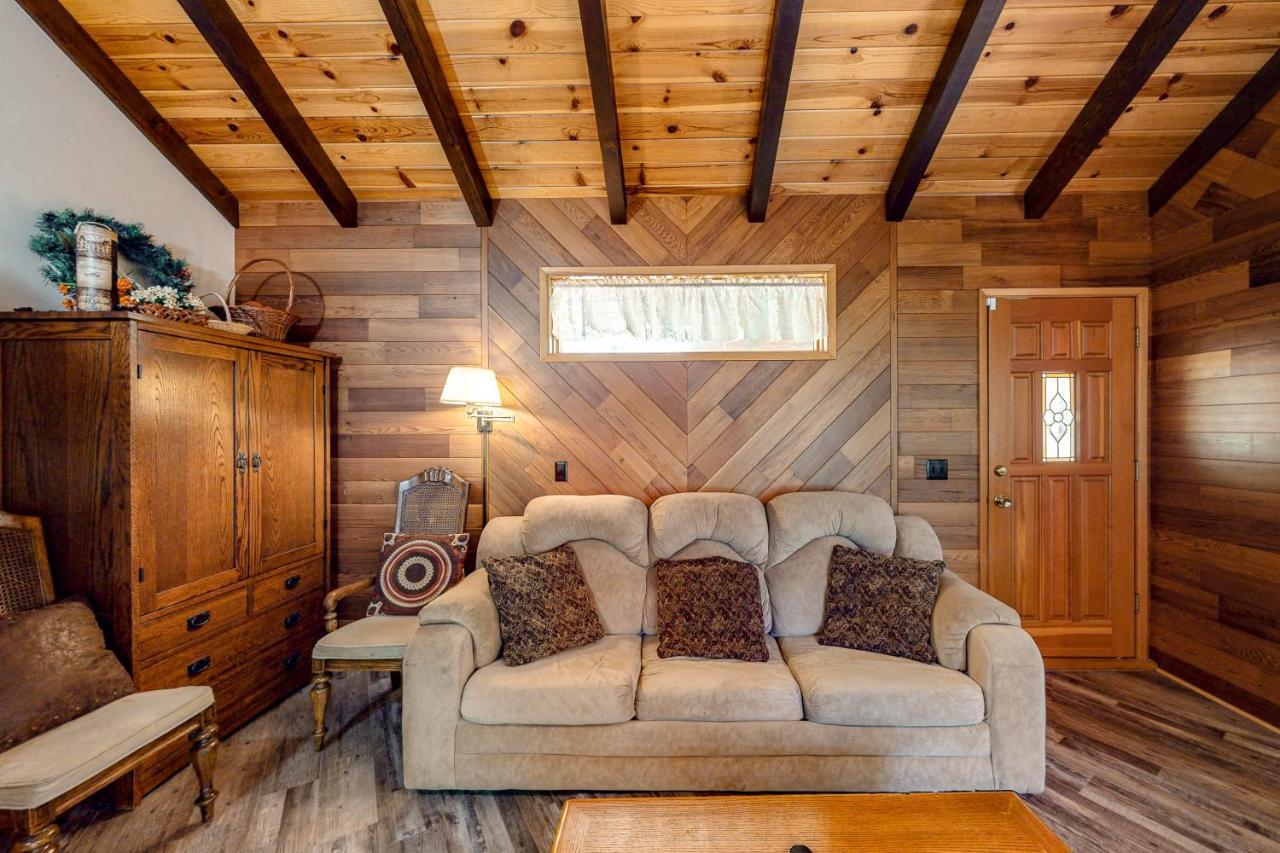 Retro Holiday home Lake Arrowhead